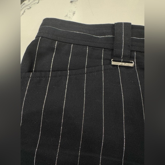 Lauren Ralph Lauren Active Black with Silver Pinstripe Shorts – Size 12 EUC - Picture 4 of 14